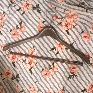 💝 $1 when Bundled 💝 Suit Hanger